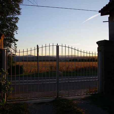 Апартаменти Magnificent Renovated Farmhouse - 10 Min A7 - Anneyron Екстер'єр фото