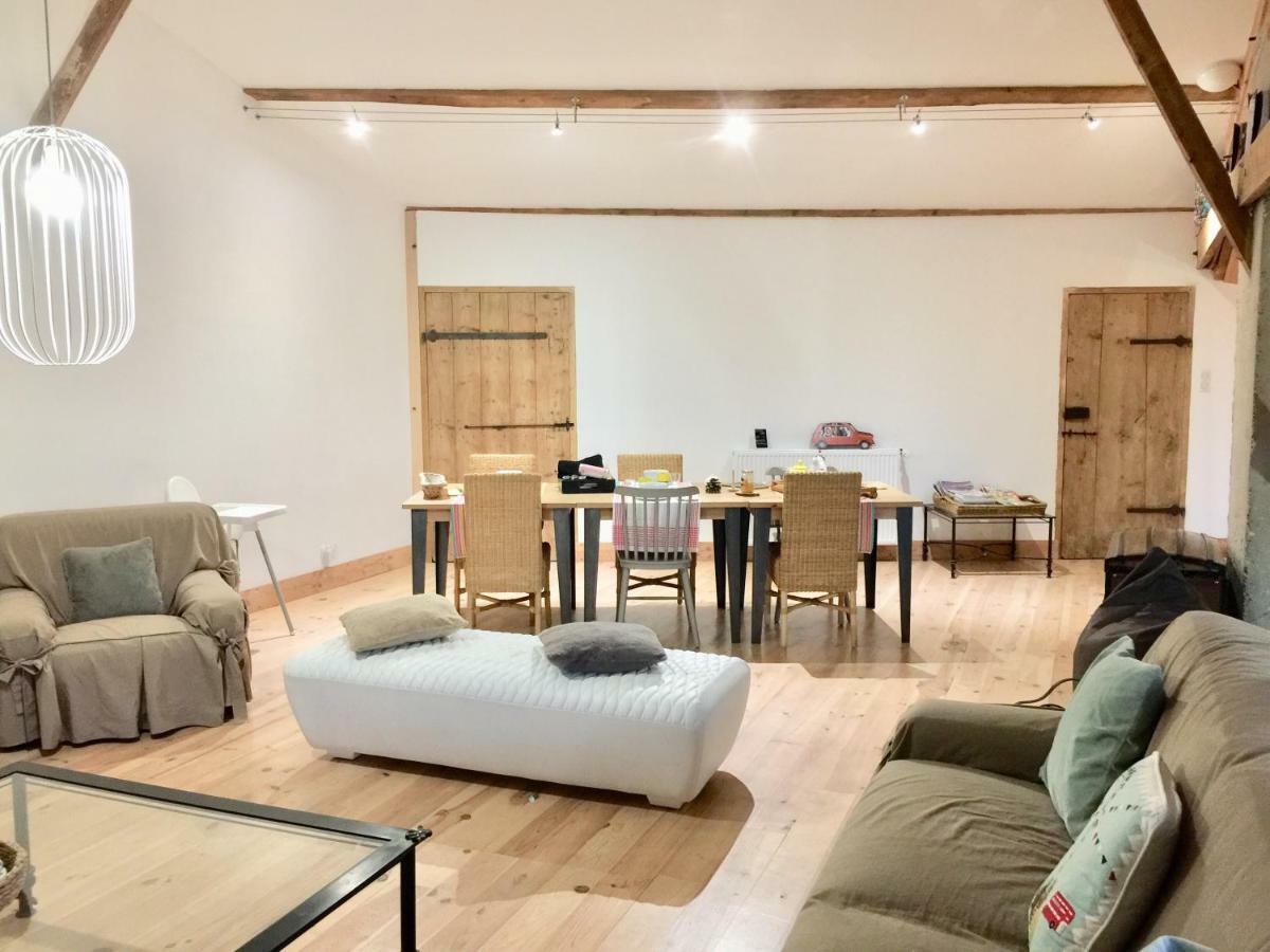 Апартаменти Magnificent Renovated Farmhouse - 10 Min A7 - Anneyron Екстер'єр фото