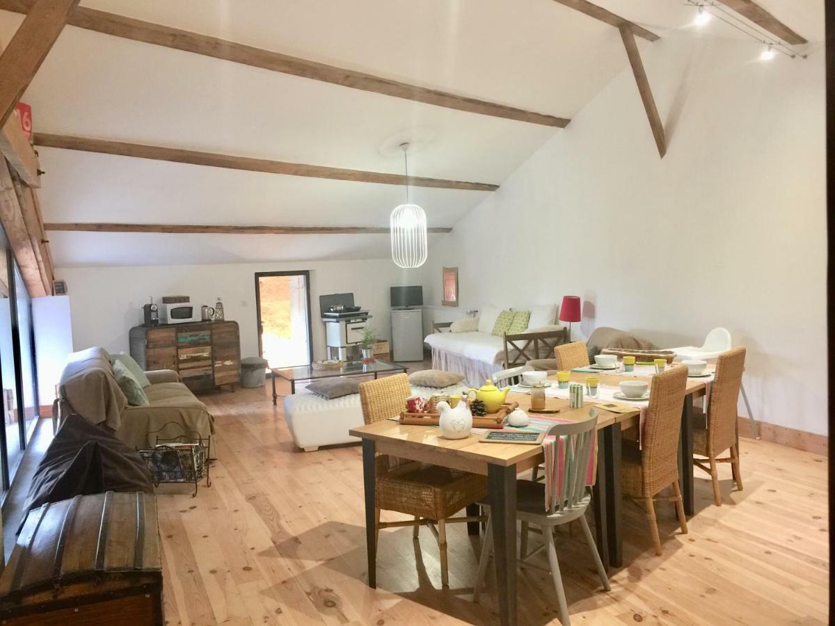 Апартаменти Magnificent Renovated Farmhouse - 10 Min A7 - Anneyron Екстер'єр фото