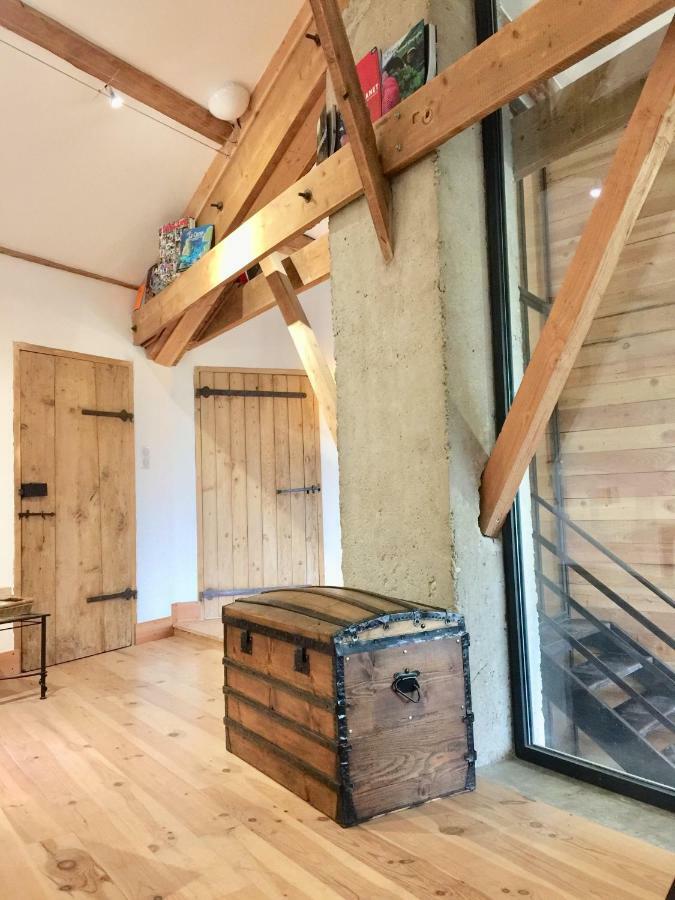 Апартаменти Magnificent Renovated Farmhouse - 10 Min A7 - Anneyron Екстер'єр фото